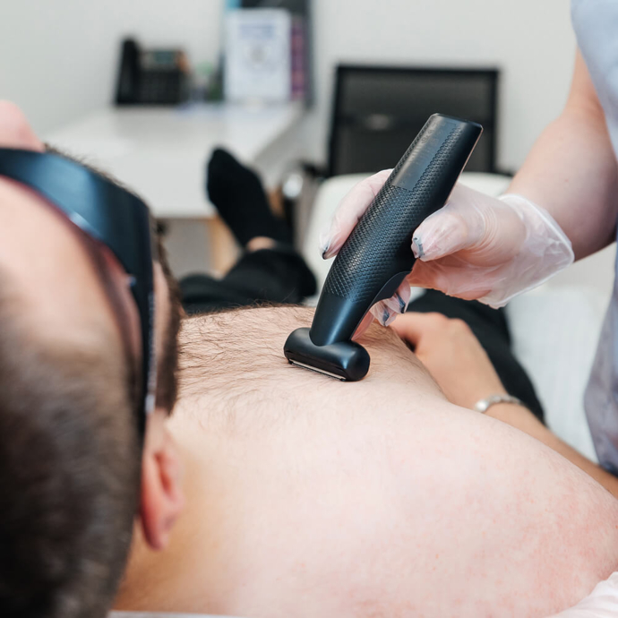 лазерна епіляція груди чоловіків ціна