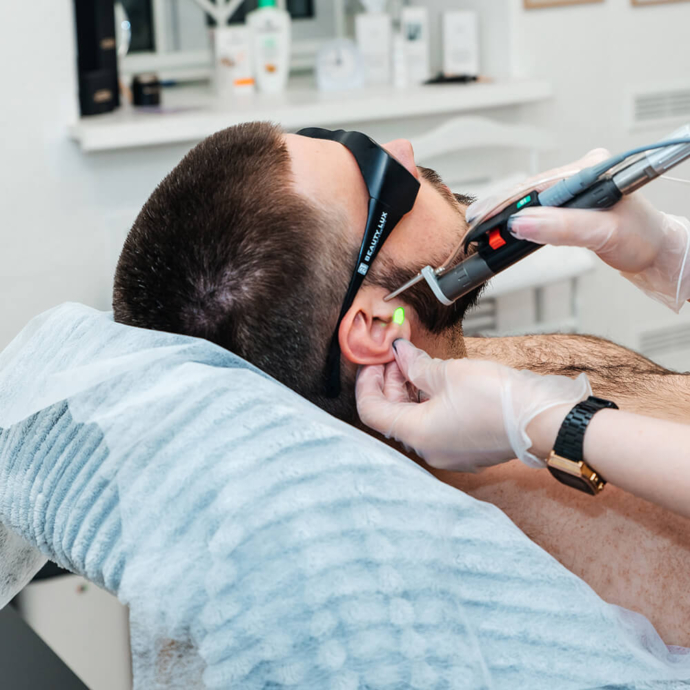 лазерна епіляція вух для чоловіків фото